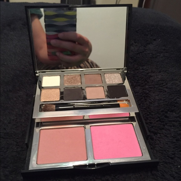 Bobbi Brown Other - Limit.Edition Deluxe eye & cheek palette