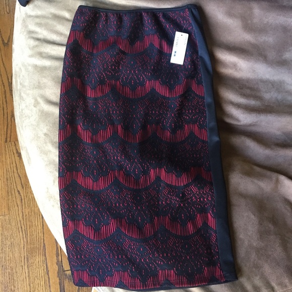 Windsor black and red lace long skirt
