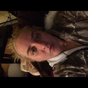 Meet your Posher, Catherine