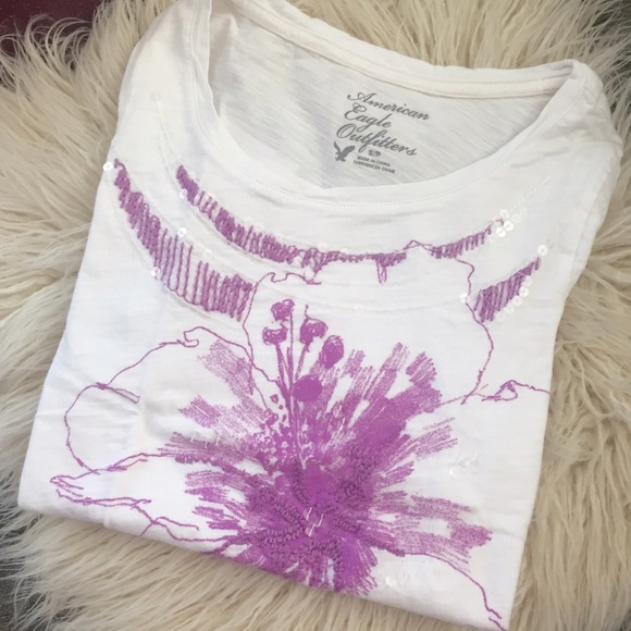 Cute summer tee from American Eagle🌸