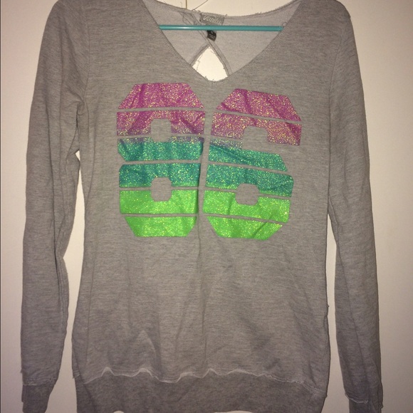 Sweater - Picture 1 of 3