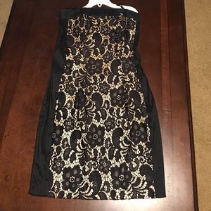 Cache blk/tan strapless dress size 4