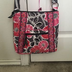 Vera Bradley Crossover bag!