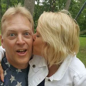 Meet your Posher, Mark robin