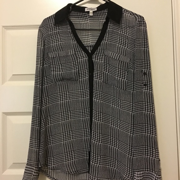 Express Houndstooth Print Portofino blouse