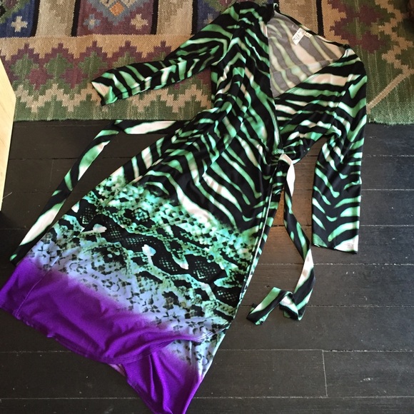 Emma & Michele Dresses & Skirts - Wrap around dress.