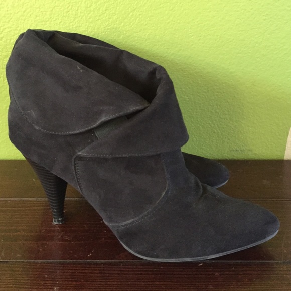 Dana Buchman Shoes - Dana Buchman, black suede, ankle boots, size 10