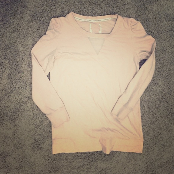 Long VS sweater! Adorable with leggings! 💕