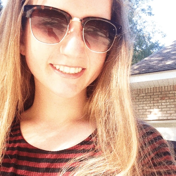 Meet your Posher, Grace - Picture 1 of 1