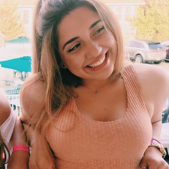 Meet your Posher, Racquel