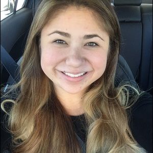 Meet your Posher, Brittney