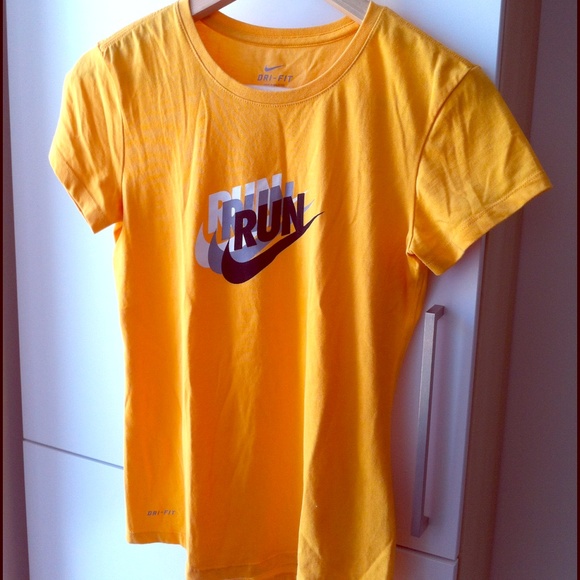 Nike Dri-fit bright orange yellow RUN tee XS