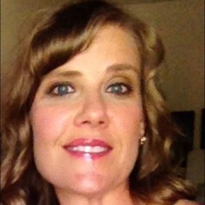 Meet your Posher, Rena