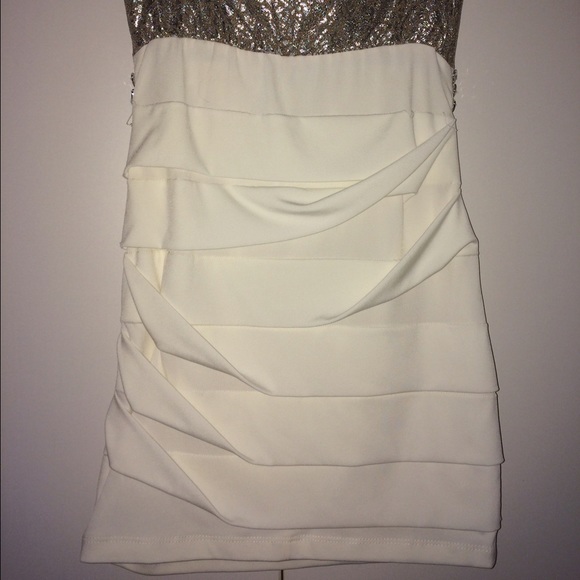 Dress - Picture 4 of 4