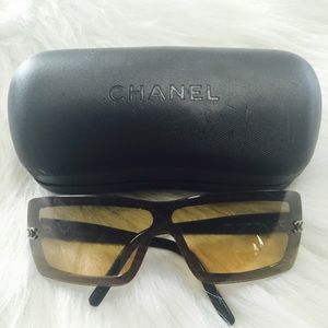 SOLD 🚫 💯Authentic Chanel sunglasses.