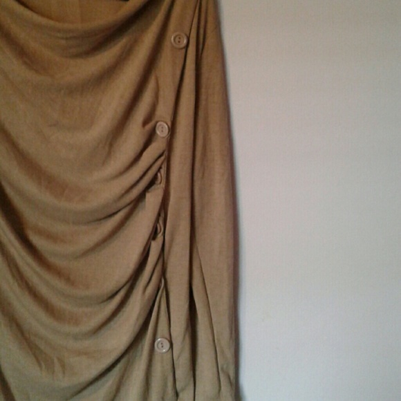 Sweater - Picture 3 of 4