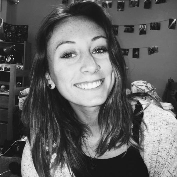 Meet your Posher, Mariah - Picture 1 of 1