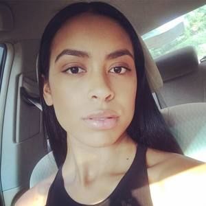 Meet your Posher, Amyre