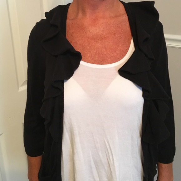 〰 Black Ruffled Sweater 〰 - Picture 1 of 1