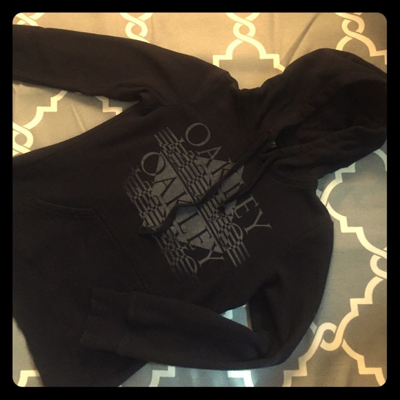 Oakley hooded sweatshirt