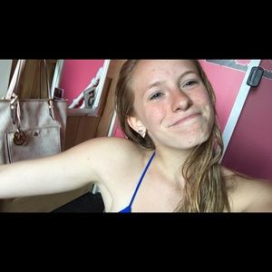 Meet your Posher, Isabella