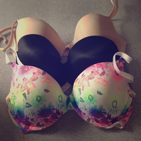 Victoria secret padded bras