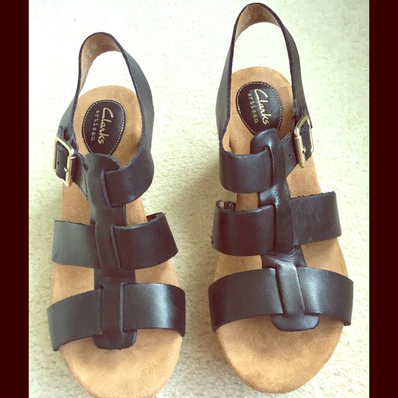 platform sandals clarks