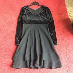 Vintage velvet Ruffles dress Vintage velvet Ruffles dress