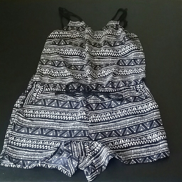 Romper - Picture 1 of 2