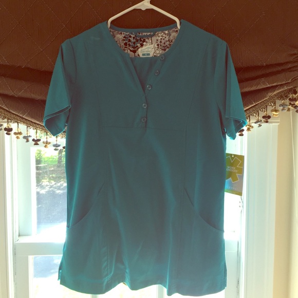 Turquoise scrubs