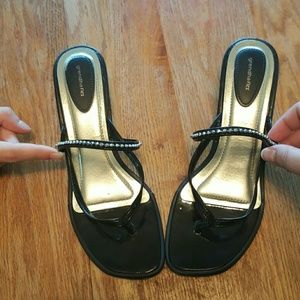 Dressy sandles with heel