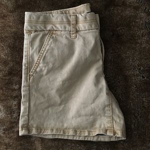 Khaki American Eagle Midi Shorts