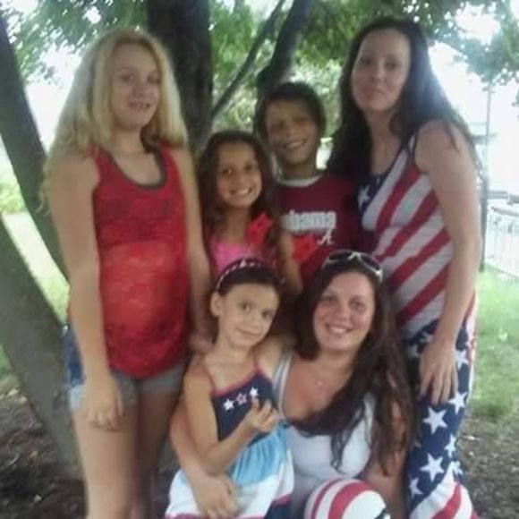 Meet your Posher, Amanda - Picture 1 of 1