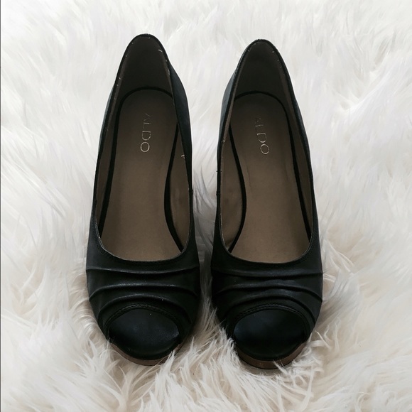 Black ALDO leather and wood open-toe wedges