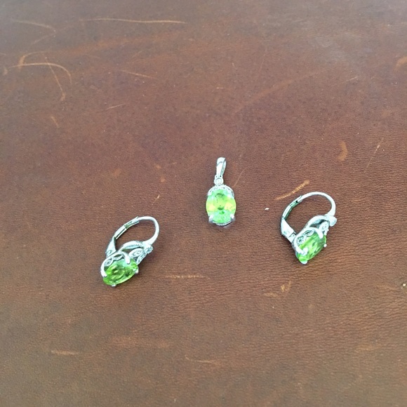 Peridot earrings and pendant with small diamond