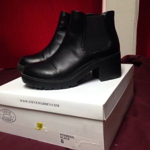 Steve Madden Romman boots