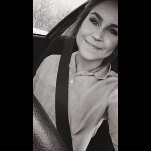 Meet your Posher, Alexandra