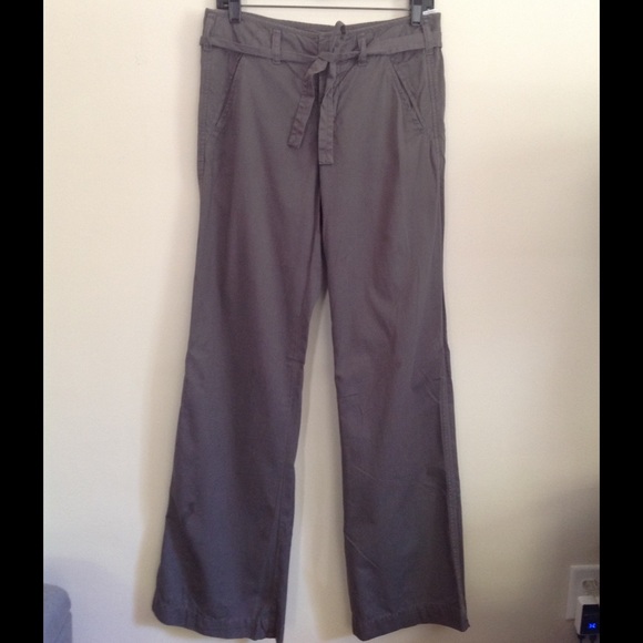 Vince Gray Wide Leg Belted Twill Pant