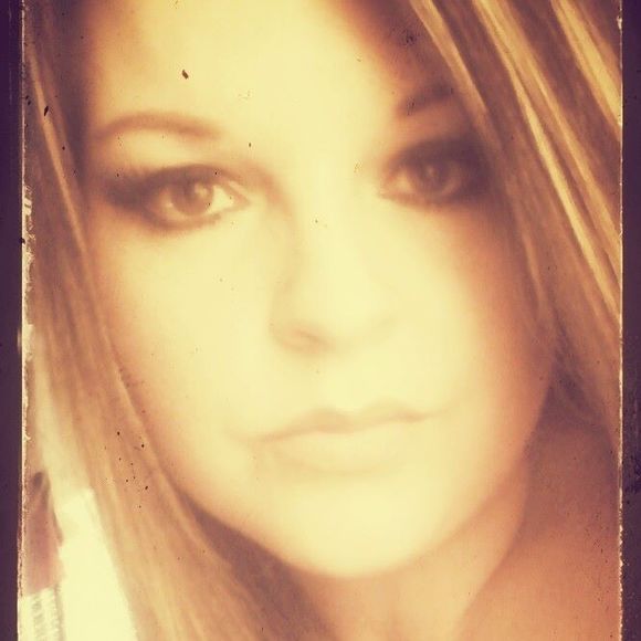 Meet your Posher, Shauna - Picture 1 of 1