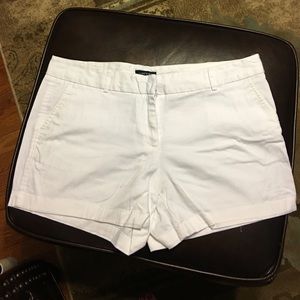 Land' Sea white shorts sz12