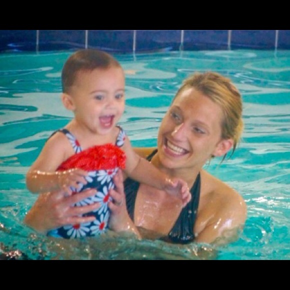 Meet your Posher, Susan - Picture 3 of 4