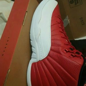 Air Jordan retro 12s Gym Red