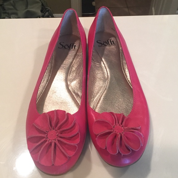 Pink flats
