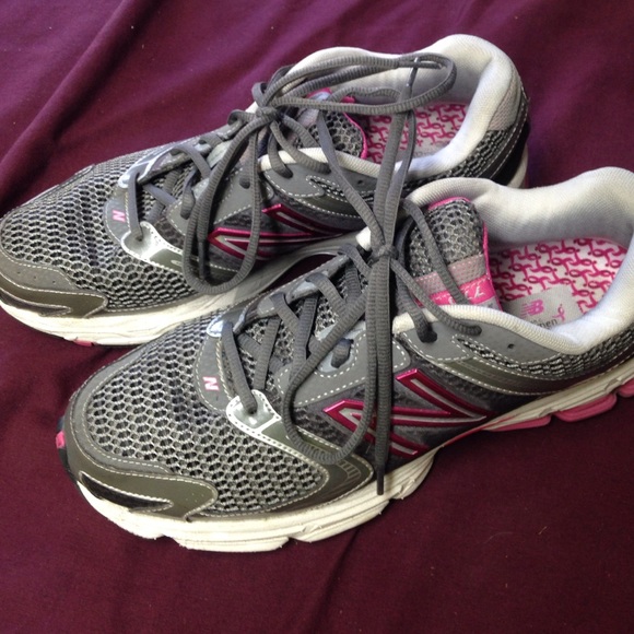 Susan Komen New Balance shoes