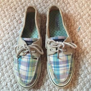 Plaid Sperrys