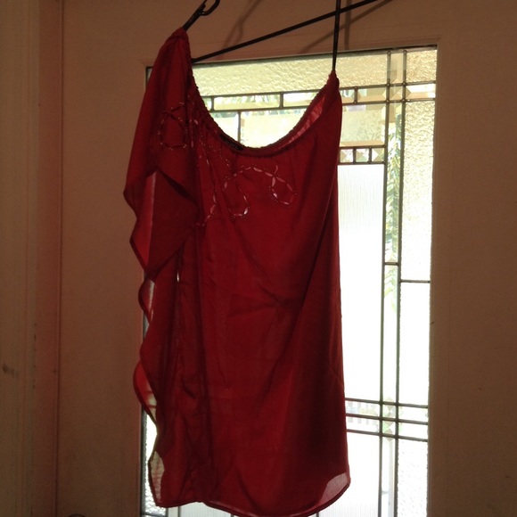Dresses & Skirts - Red one shoulder dress