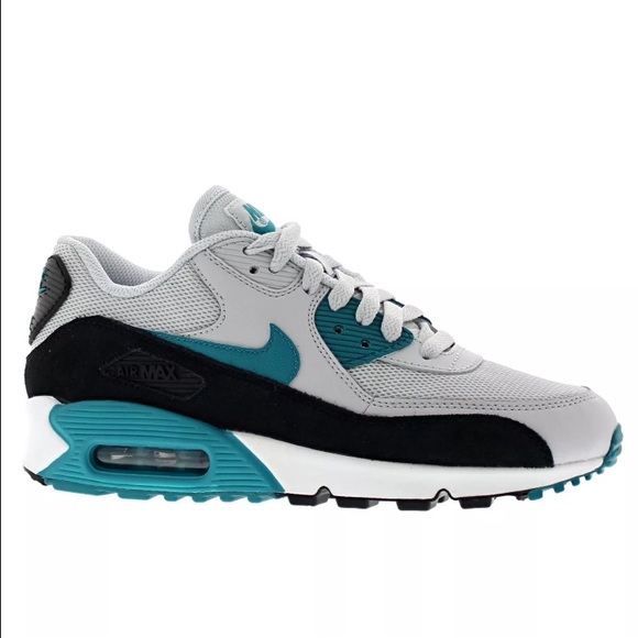 Nike Air Max 90 Essential Women's 616730-017