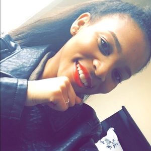 Meet your Posher, Lexi