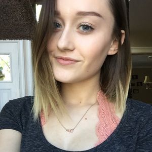 Meet your Posher, Averie