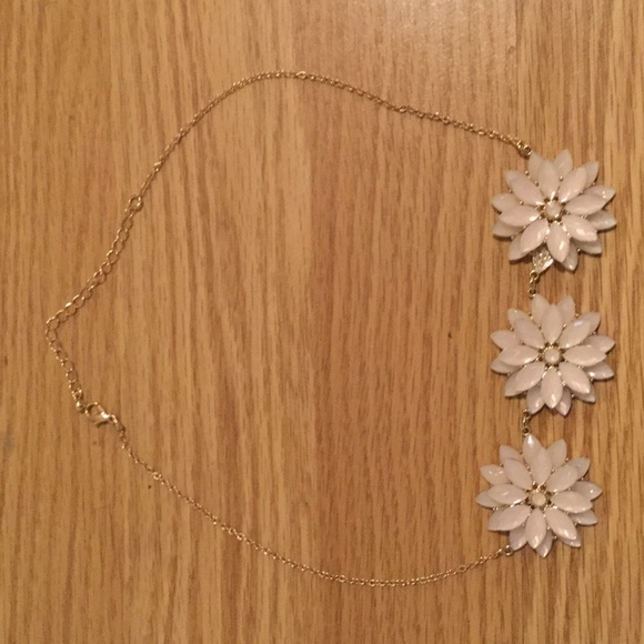 Necklace - Picture 2 of 4